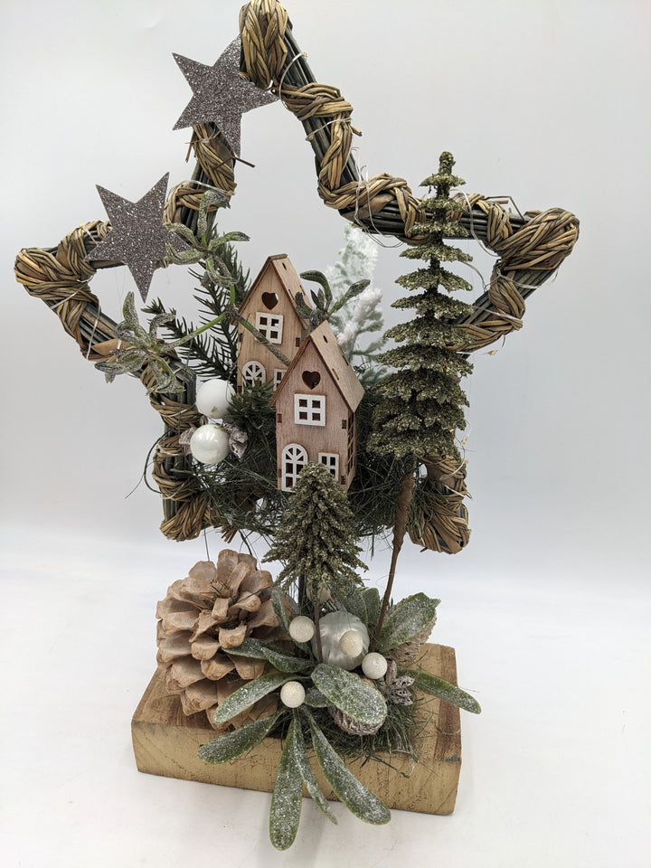Weihnachtsgesteck LED Stern Haus natur