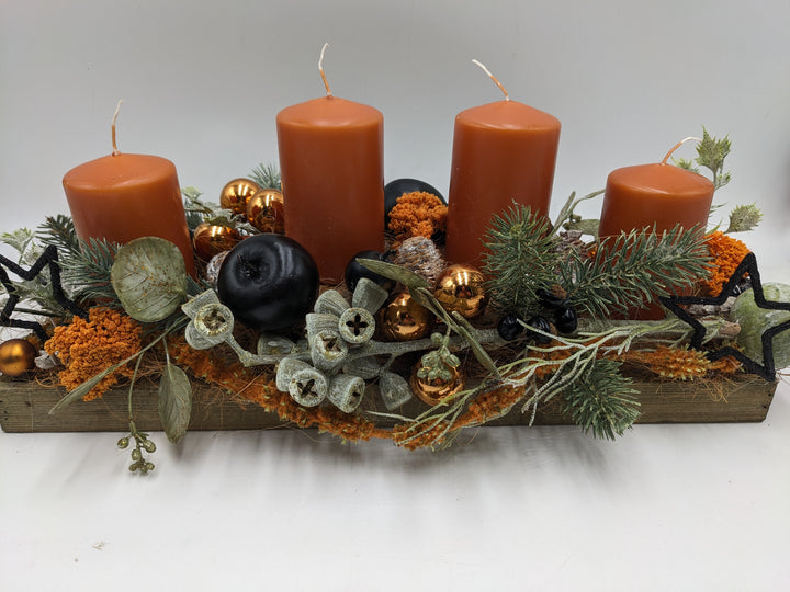 Adventsgesteck Kugel Stern orange