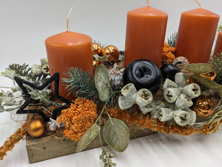 Adventsgesteck Kugel Stern orange