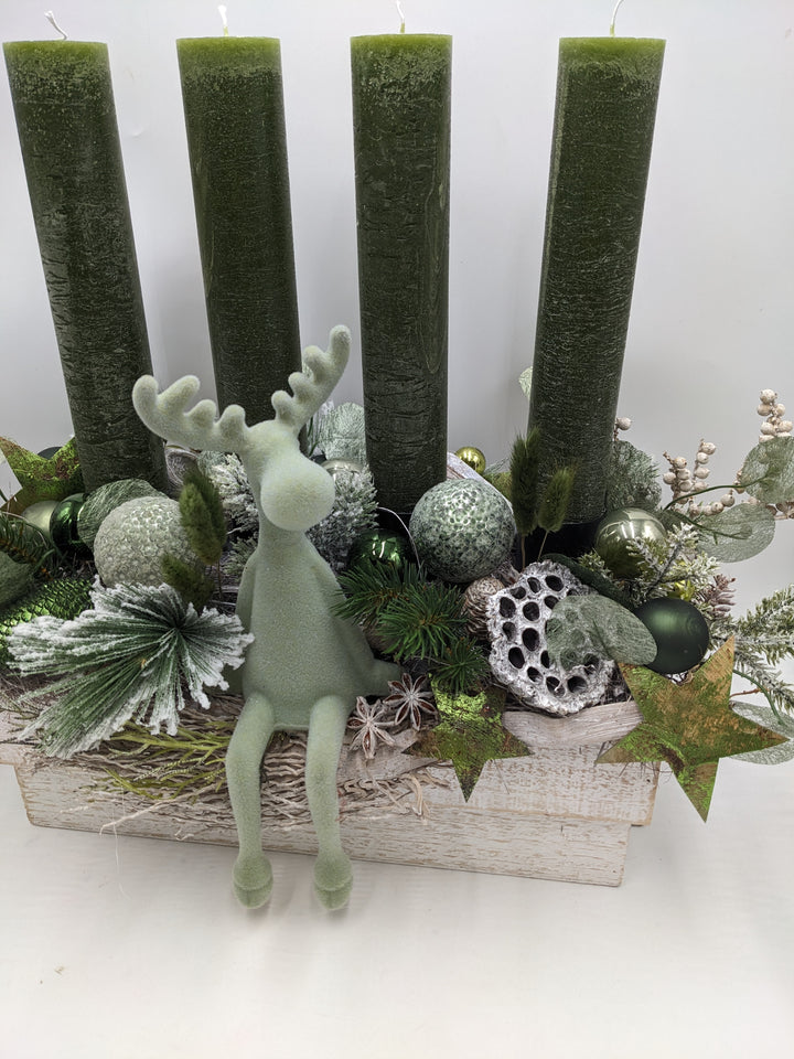 Adventsgesteck Kugel Elch Zapfen grün