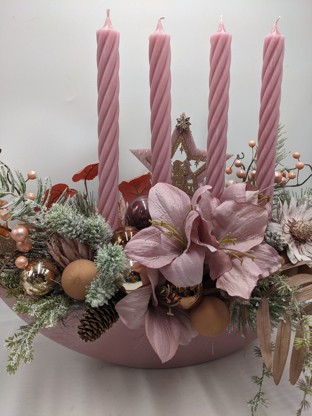 Adventsgesteck Kugel Stern Amaryllis altrosa