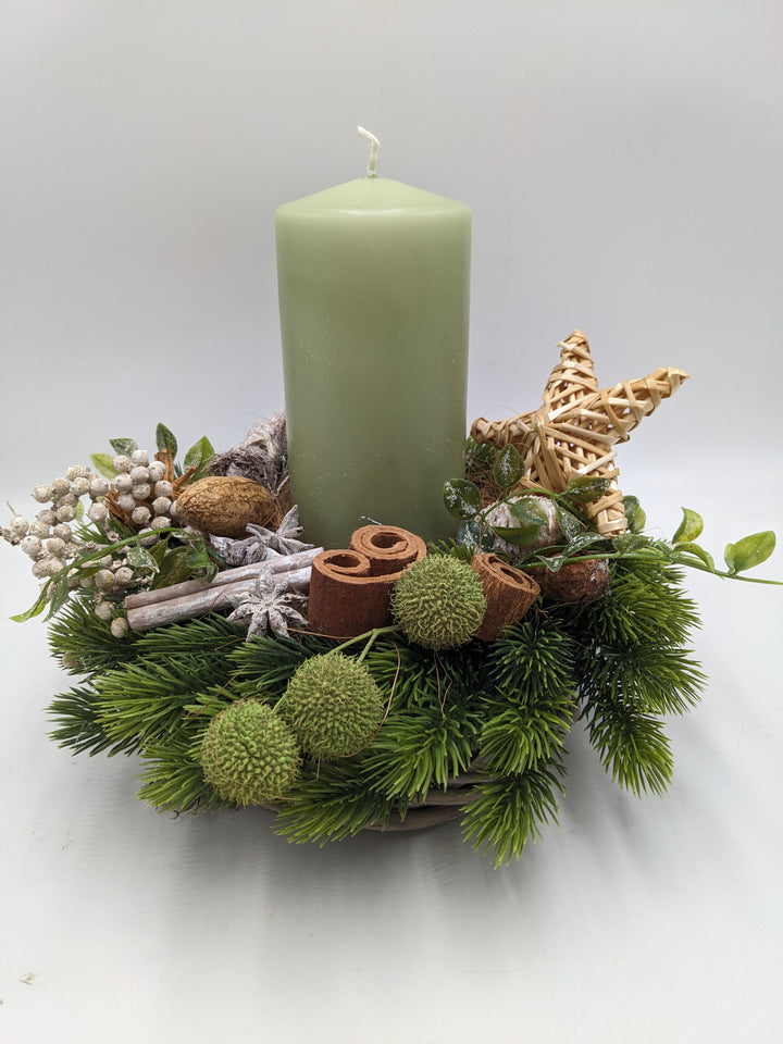 Wintergesteck Stern Zapfen grün