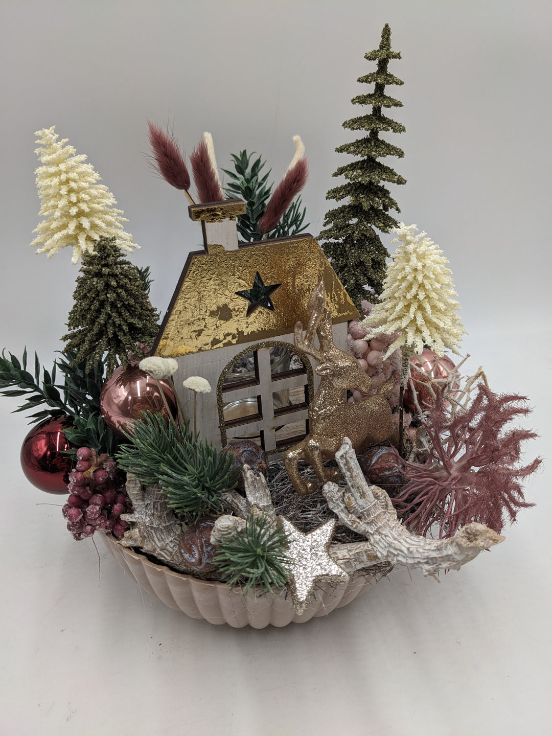 Weihnachtsgesteck Teelicht Kugel Stern rosa