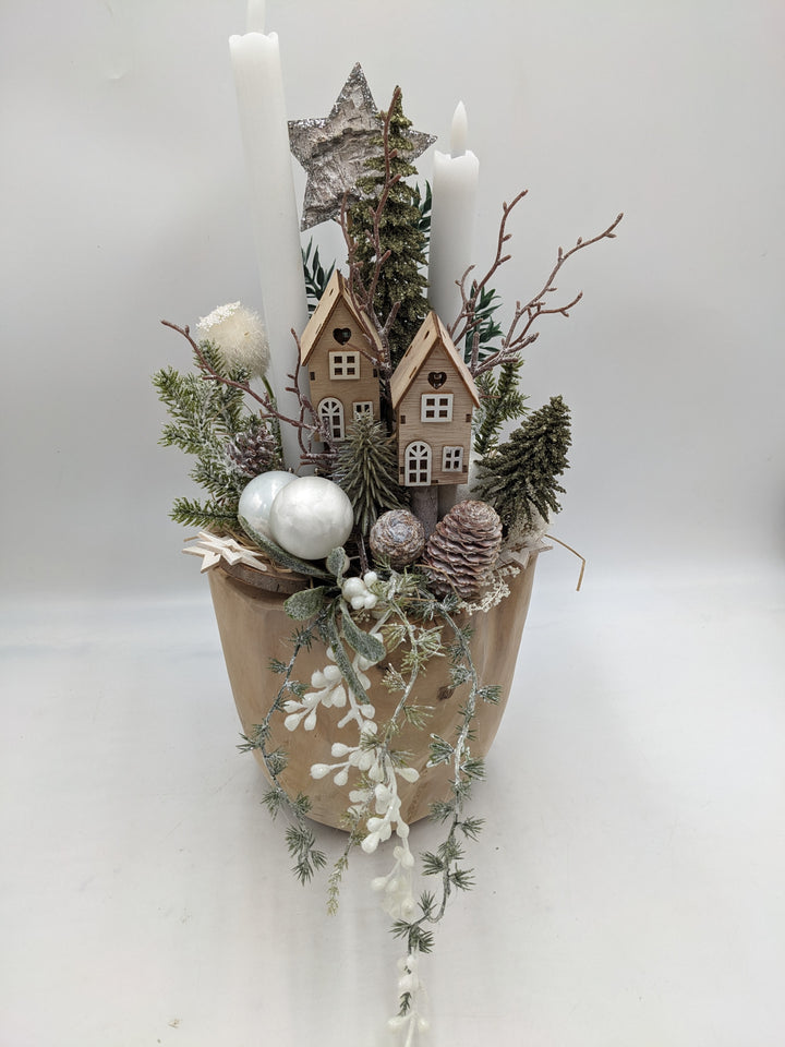 Weihnachtsgesteck LED Kugel Zapfen Haus weiß