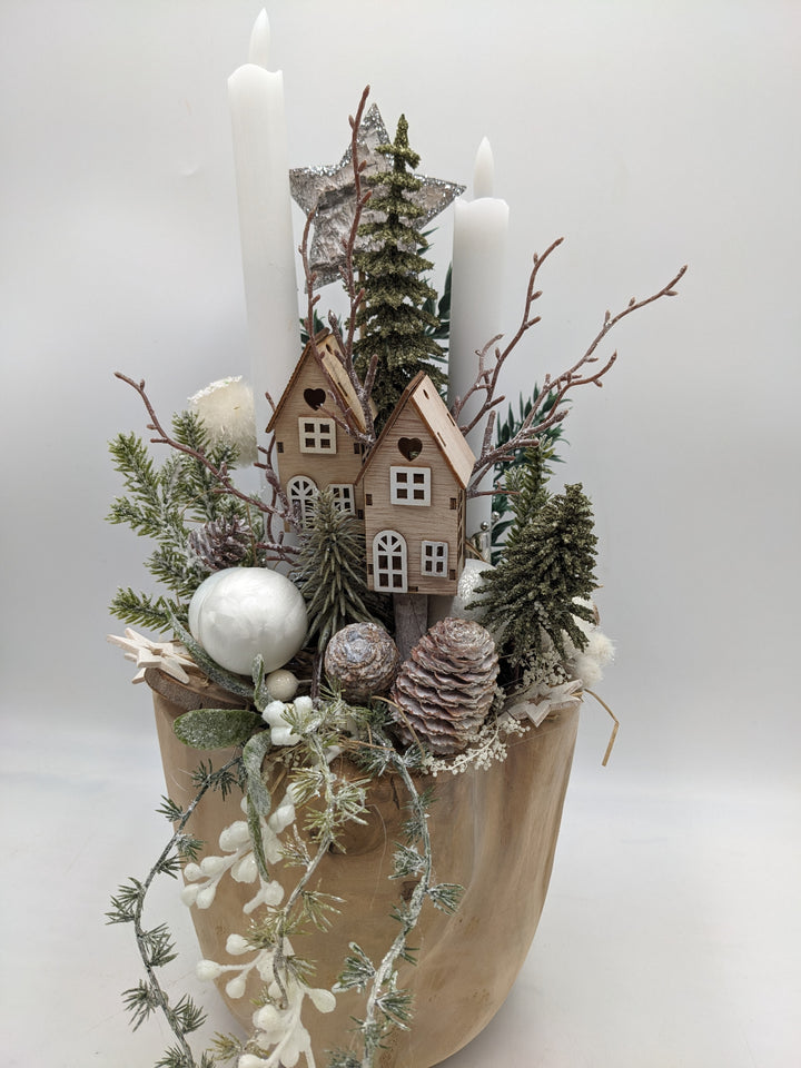 Weihnachtsgesteck LED Kugel Zapfen Haus weiß