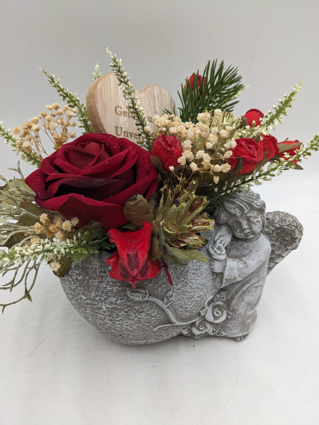 Trauergesteck Herz Engel Rose rot