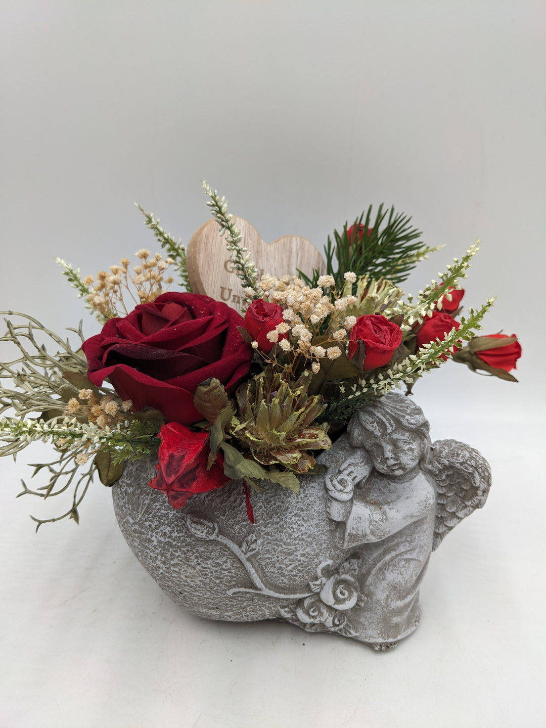 Trauergesteck Herz Engel Rose rot