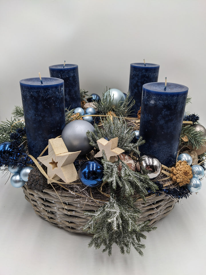 Adventskranz Kugel Stern Zapfen blau