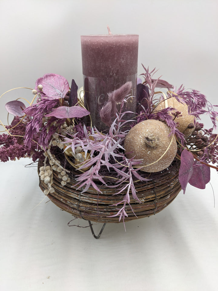 Weihnachtsgesteck Kugel Beiwerk rosa