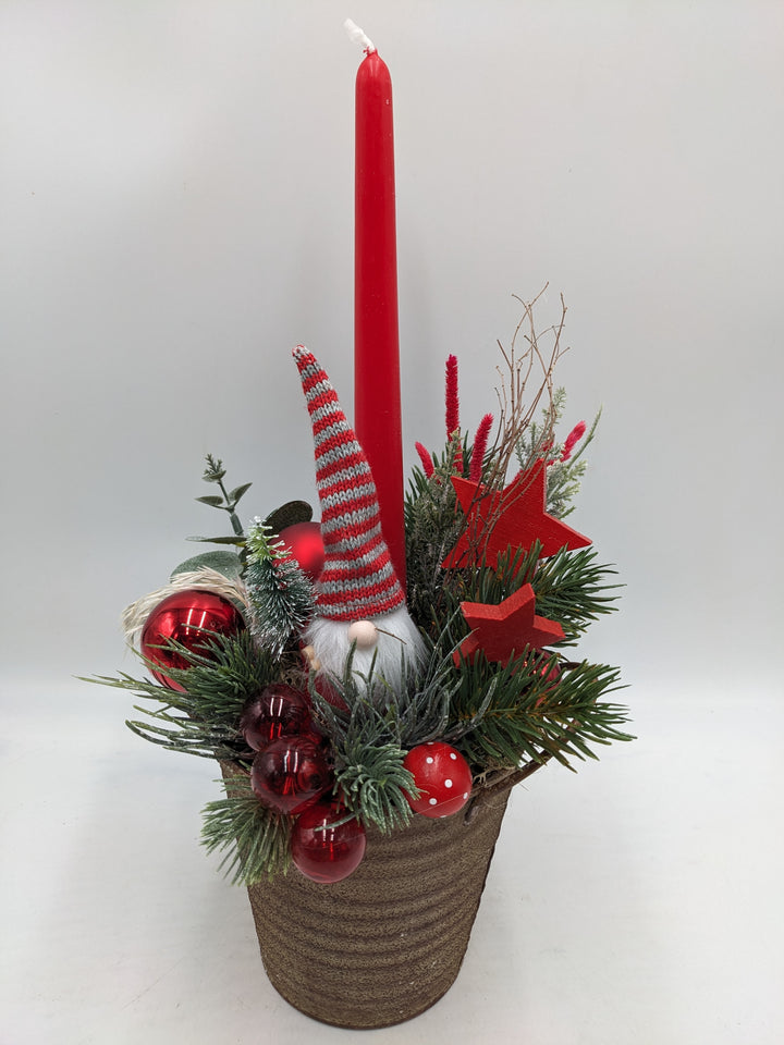 Weihnachtsgesteck Kugel Stern Wichtel rot