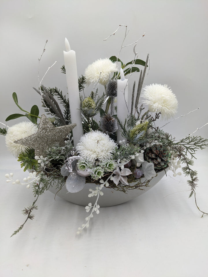 Weihnachtsgesteck LED Zapfen Stern weiß