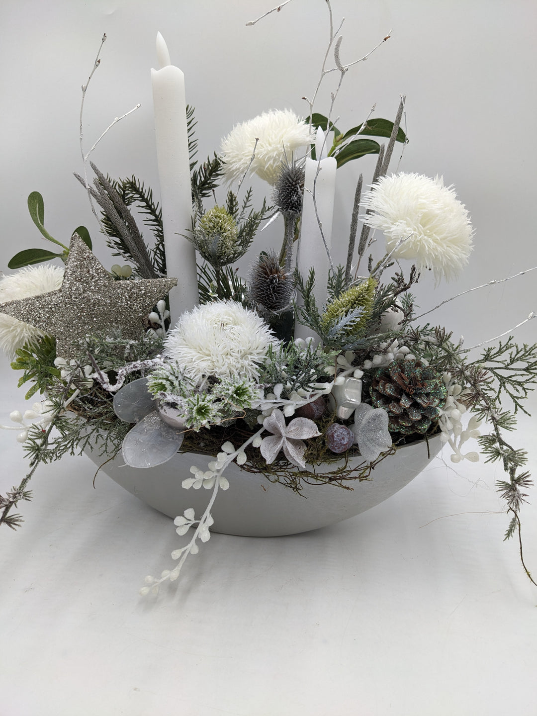 Weihnachtsgesteck LED Zapfen Stern weiß