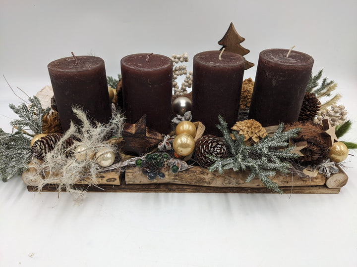 Adventsgesteck Kugel Zapfen Stern braun