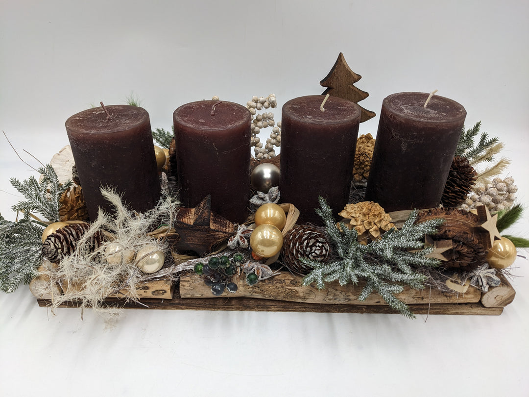 Adventsgesteck Kugel Zapfen Stern braun