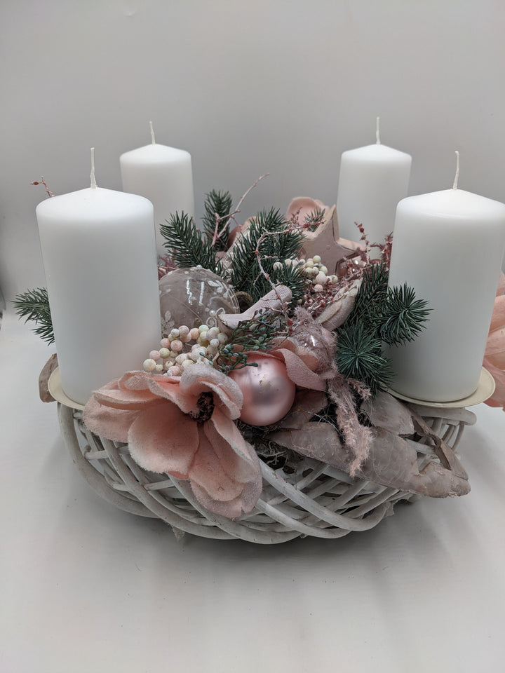 Adventskranz Kugel Stern Magnolie rosa