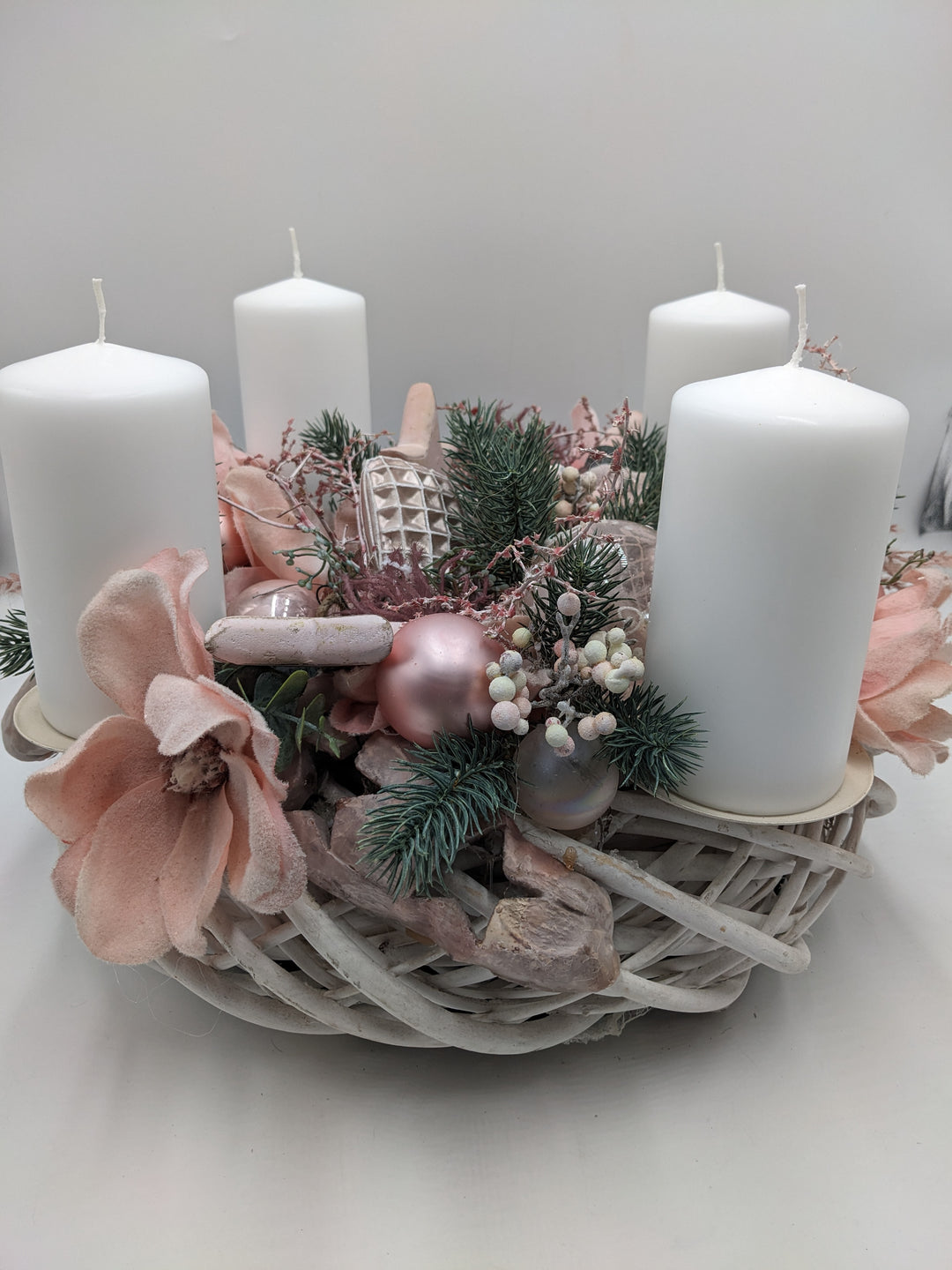 Adventskranz Kugel Stern Magnolie rosa