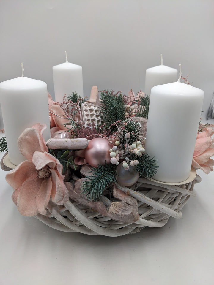 Adventskranz Kugel Stern Magnolie rosa