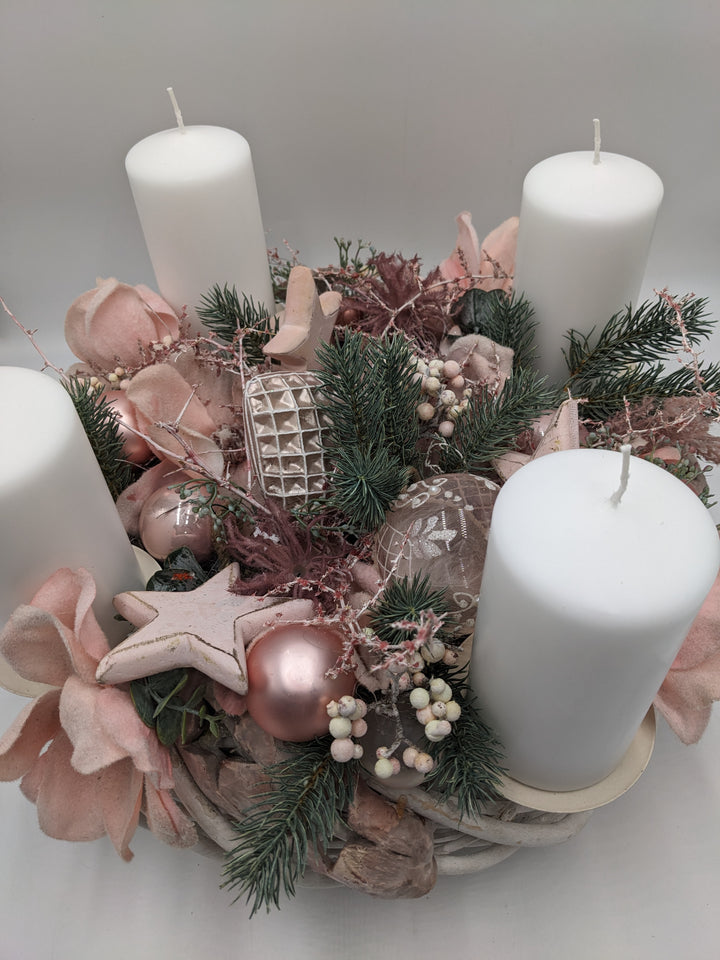 Adventskranz Kugel Stern Magnolie rosa
