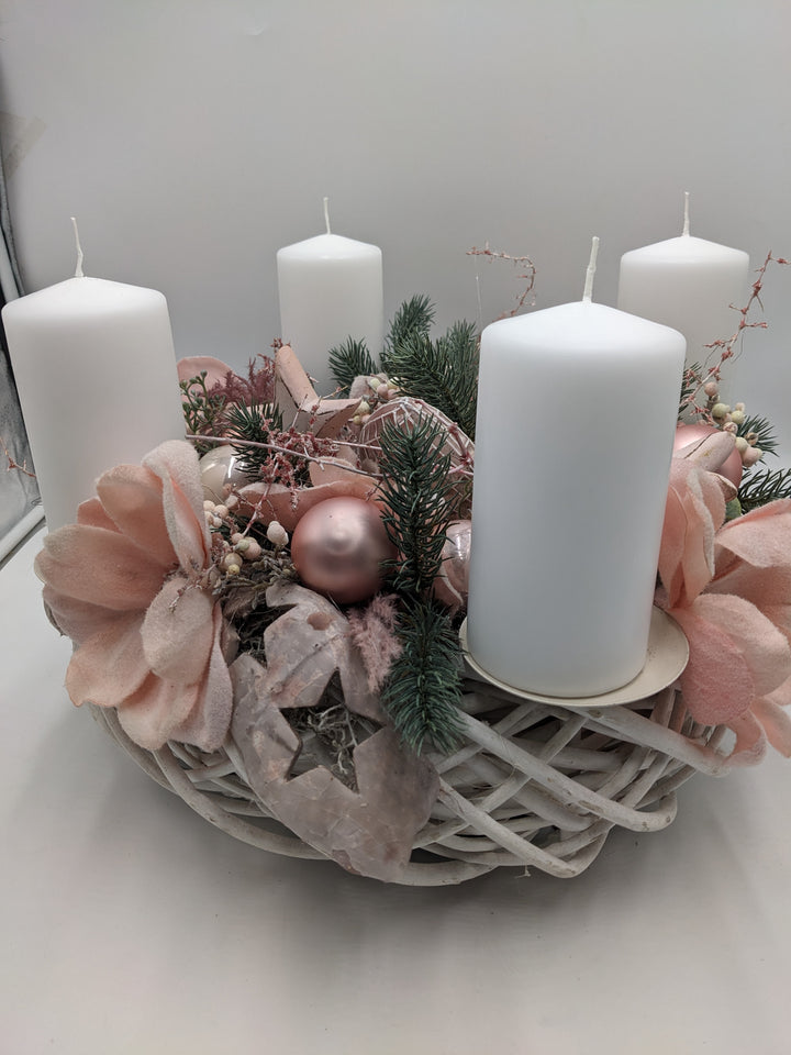 Adventskranz Kugel Stern Magnolie rosa