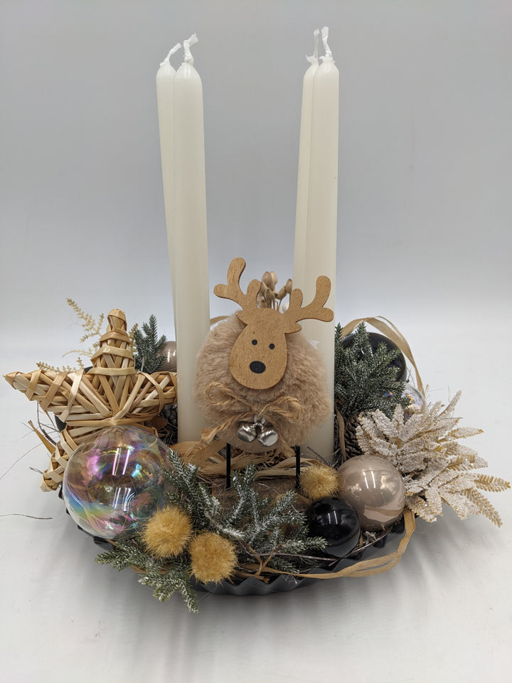 Adventsgesteck Kugel Stern Hirsch natur