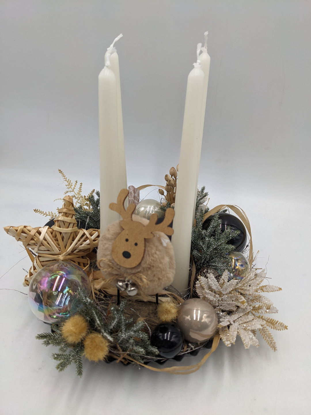 Adventsgesteck Kugel Stern Hirsch natur