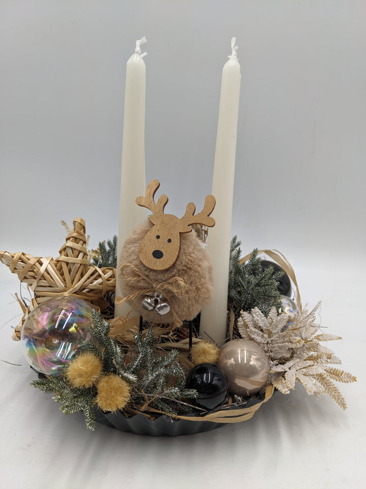 Adventsgesteck Kugel Stern Hirsch natur