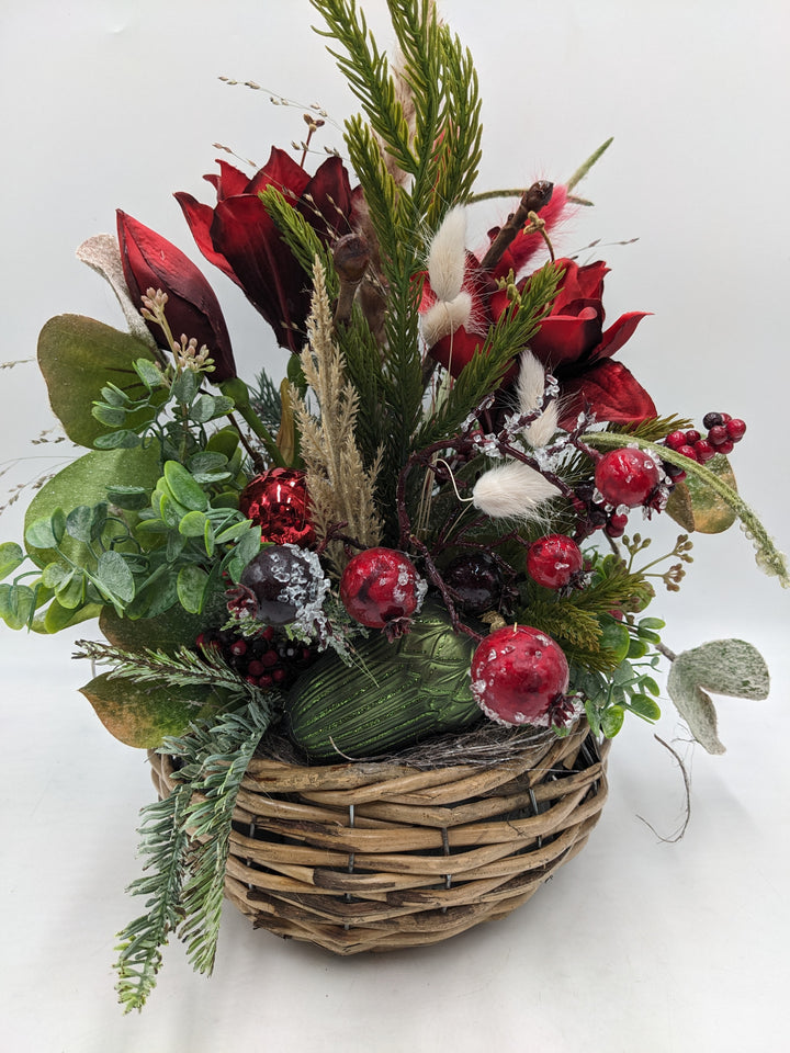 Wintergesteck Zapfen Amaryllis rot