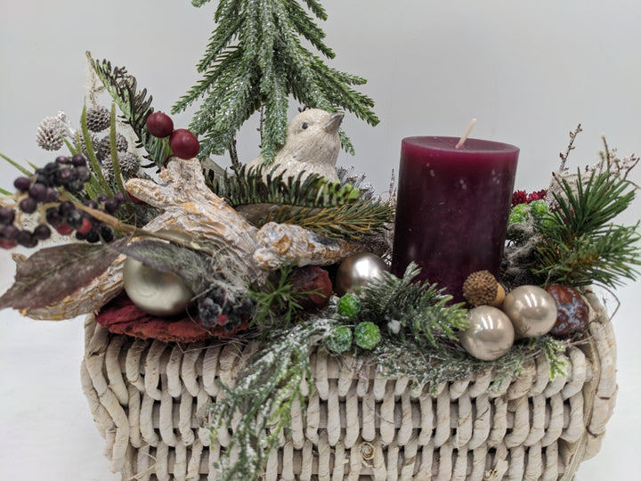 Wintergesteck Vogel Tanne Beeren Zapfen