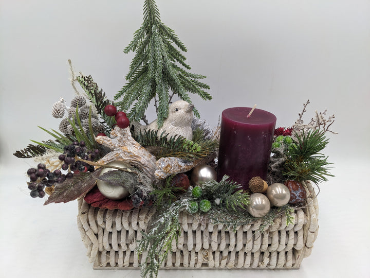 Wintergesteck Vogel Tanne Beeren Zapfen