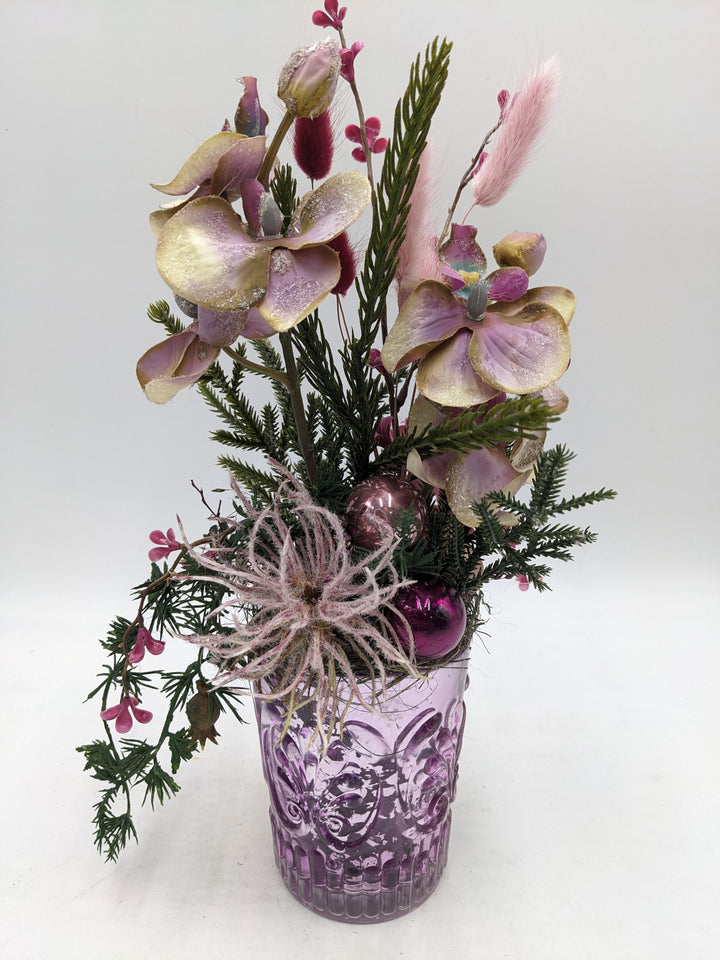 Wintergesteck Orchideen Gräser Tanne lila