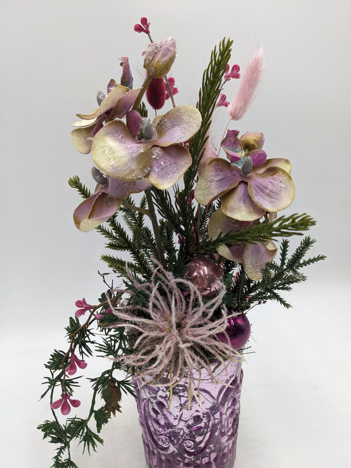 Wintergesteck Orchideen Gräser Tanne lila