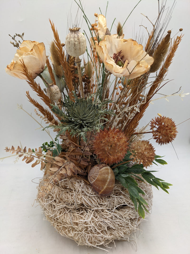 Herbstgesteck Mohn Gräser Schnecke apricote