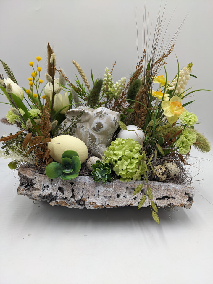 Ostergesteck Frühlingsgesteck Tulpen Hyazinthen gelb weiss