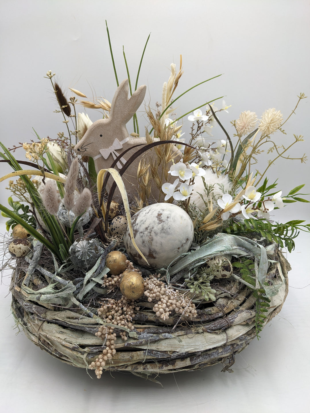 Osterkranz Frühlingskranz Gräser Eier natur weiss