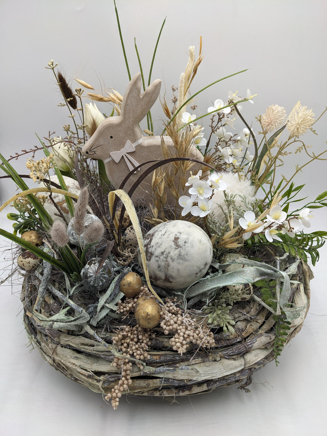 Osterkranz Frühlingskranz Gräser Eier natur weiss