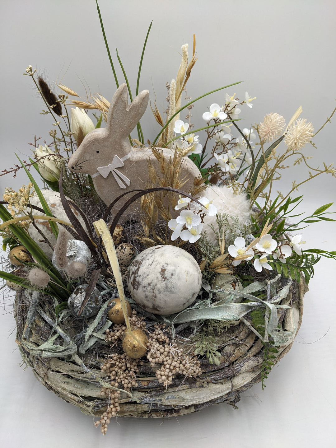 Osterkranz Frühlingskranz Gräser Eier natur weiss