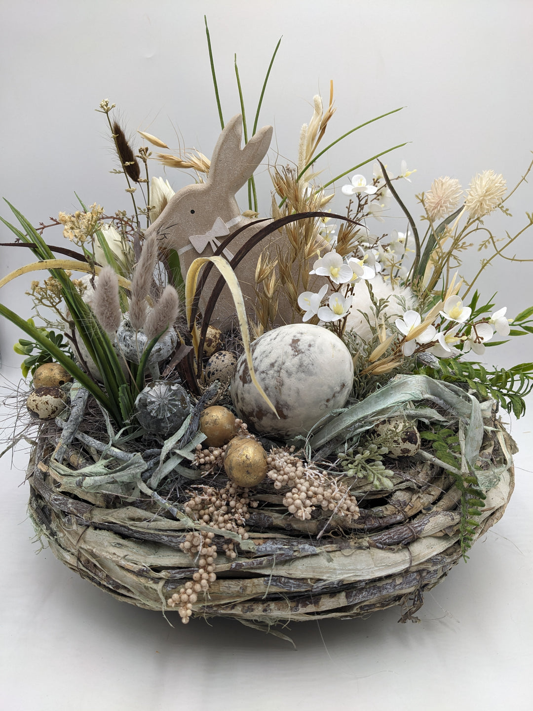 Osterkranz Frühlingskranz Gräser Eier natur weiss