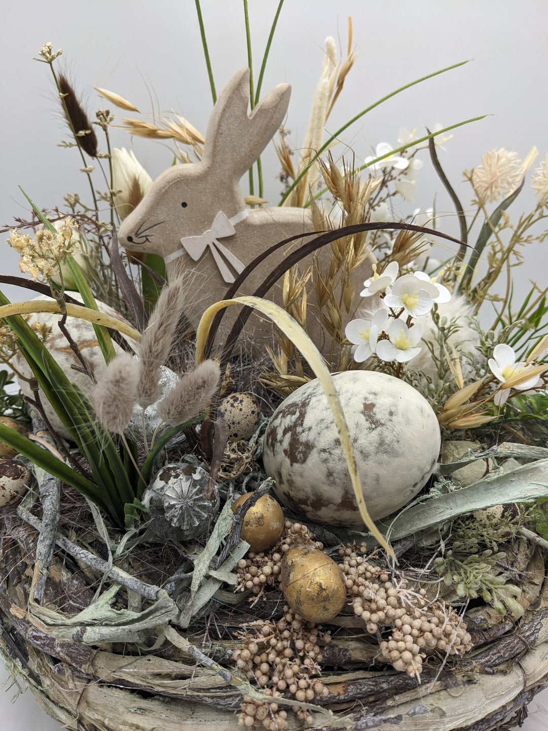 Osterkranz Frühlingskranz Gräser Eier natur weiss