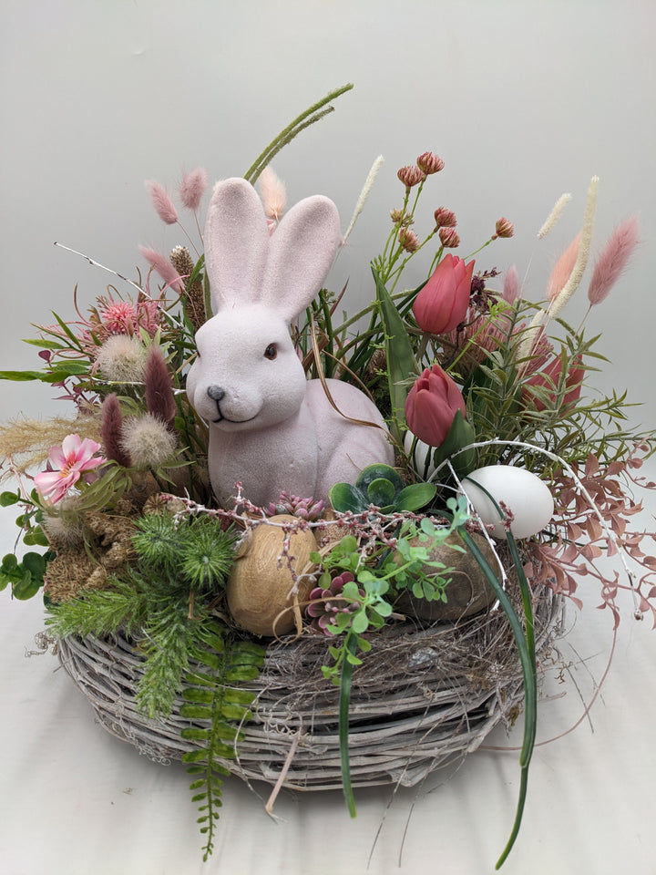 Osterkranz Frühlingskranz Tulpen Gräser Eier rosa