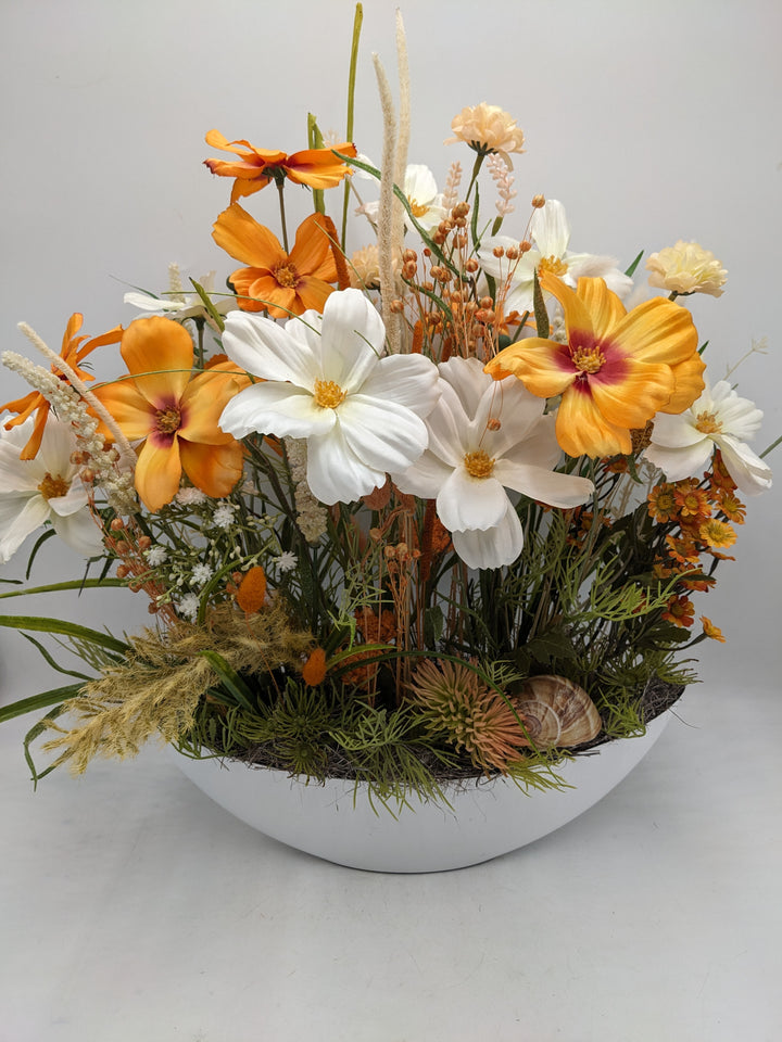 Sommergesteck Blüten orange weiss