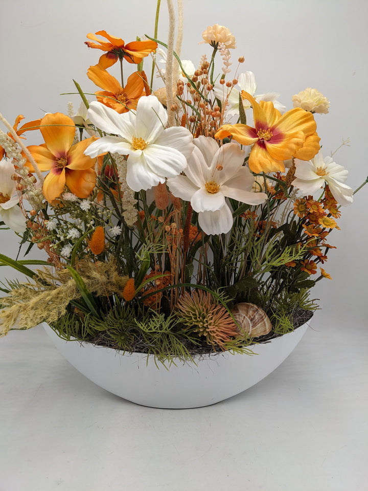 Sommergesteck Blüten orange weiss
