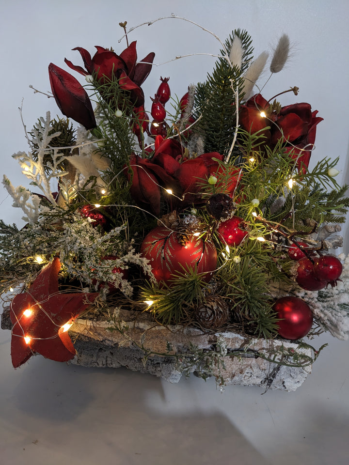 Wintergesteck Amaryllis Zapfen LED rot