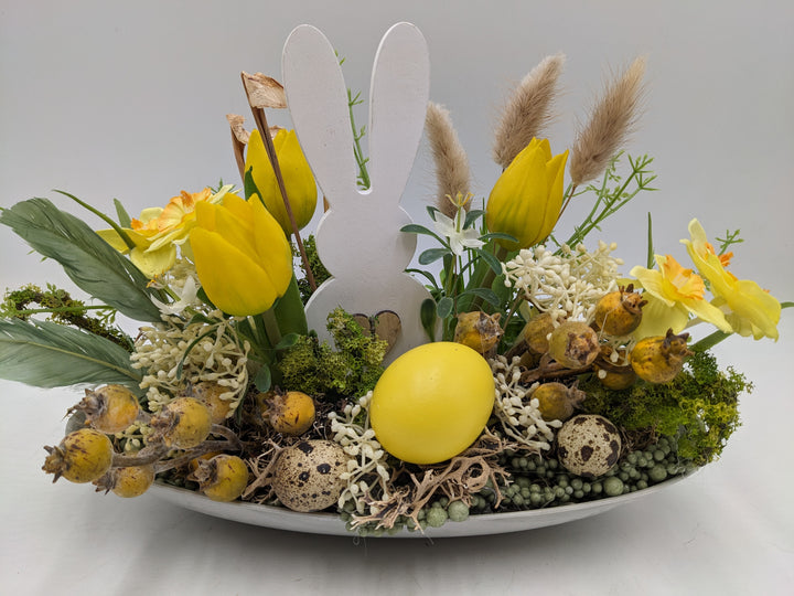Ostergesteck Tulpen Hase Narzissen gelb