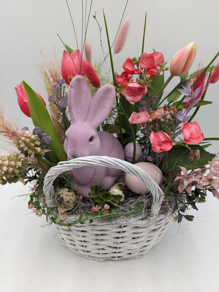 Ostergesteck Frühlingsgesteck  Hase Tulpen Hyazinthen Gräser rosa