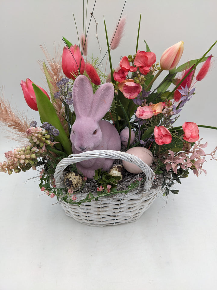Ostergesteck Frühlingsgesteck  Hase Tulpen Hyazinthen Gräser rosa