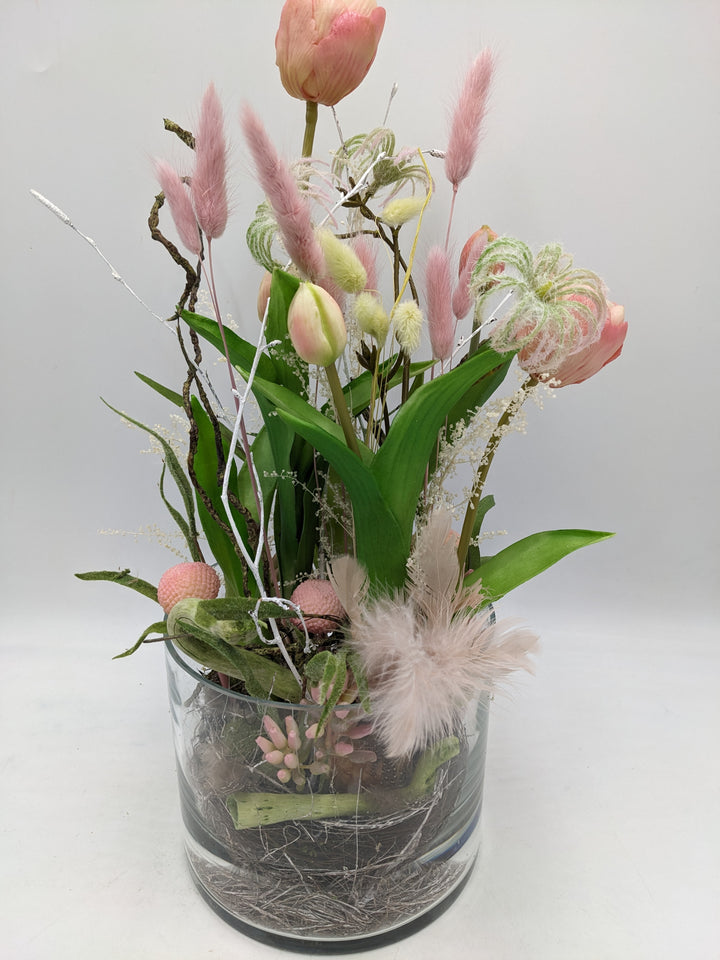 Frühlingsgesteck Tulpen Vase Federn Gräser rosa
