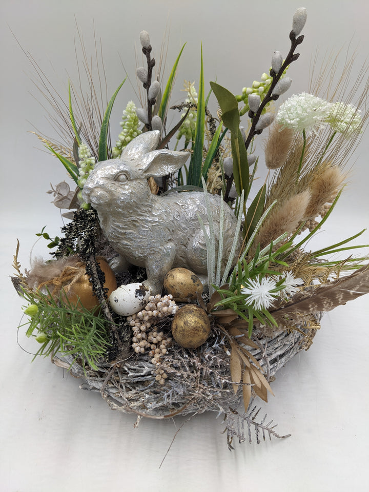 Ostergesteck Frühlingsgesteck Hyazinthen Gräser Hase silber gold