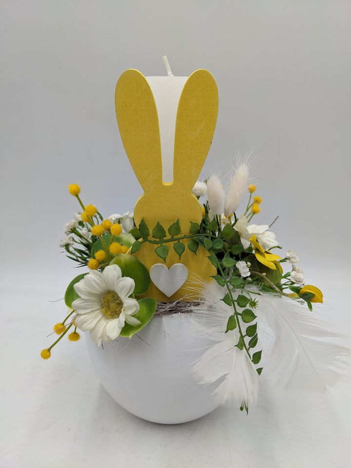 Ostergesteck Frühlingsgesteck Kerze Gräser gelb weiss