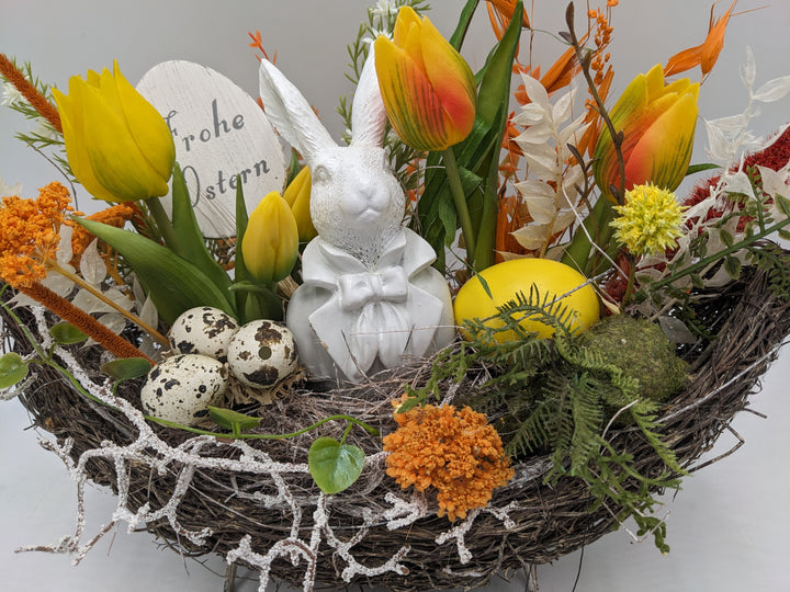 Ostergesteck Frühlingsgesteck Tulpen Hase orange gelb