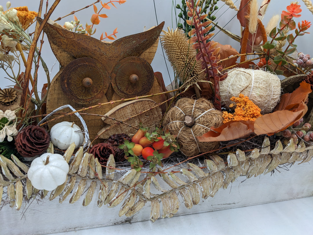 Herbstgesteck Eule Kürbisse Gräser braun